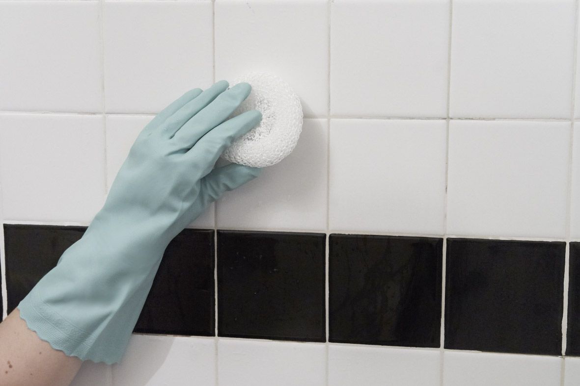 how-to-clean-a-fiberglass-shower