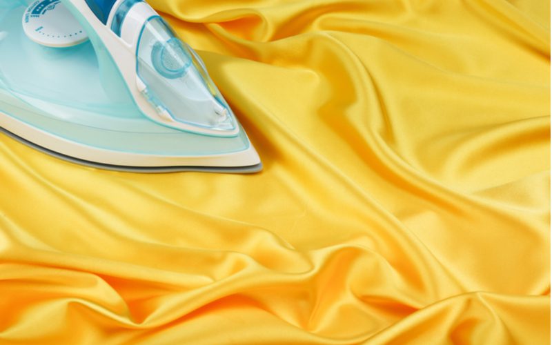 how-to-iron-curtain